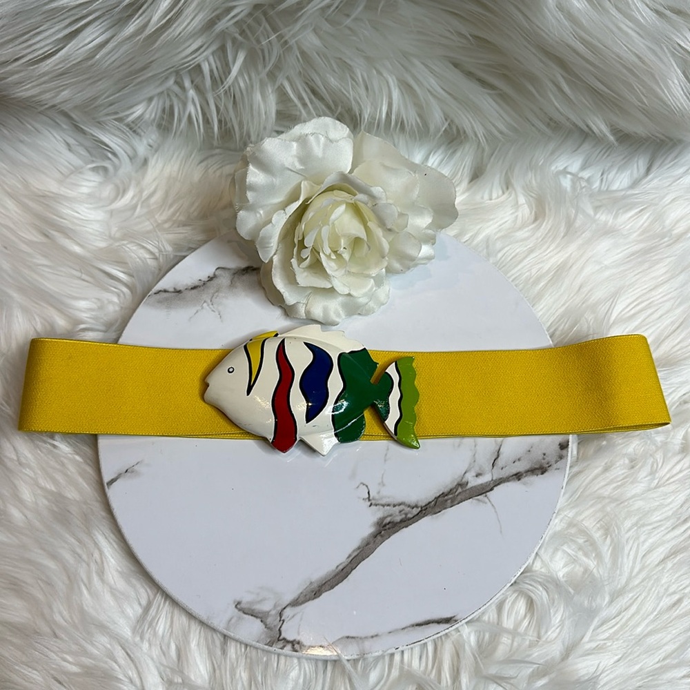 GUC Vintage Whimsical Big Fish Stretch Yellow Belt, OS
